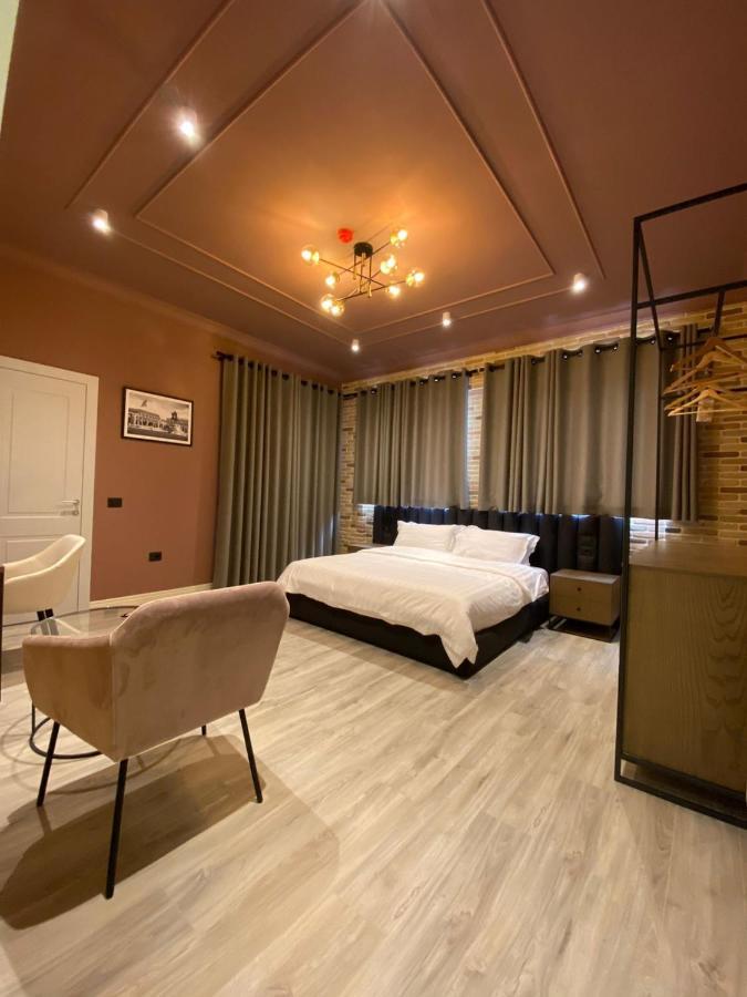 Ardenica Boutique Hotel Lushnjë Exteriör bild