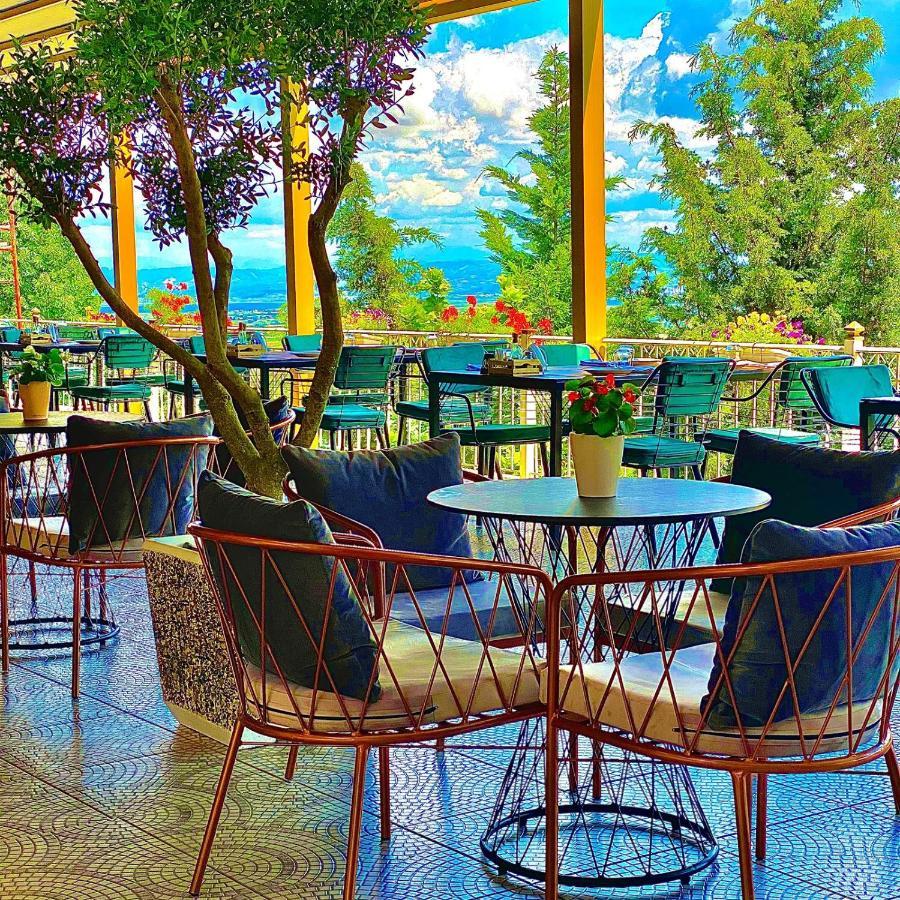 Ardenica Boutique Hotel Lushnjë Exteriör bild
