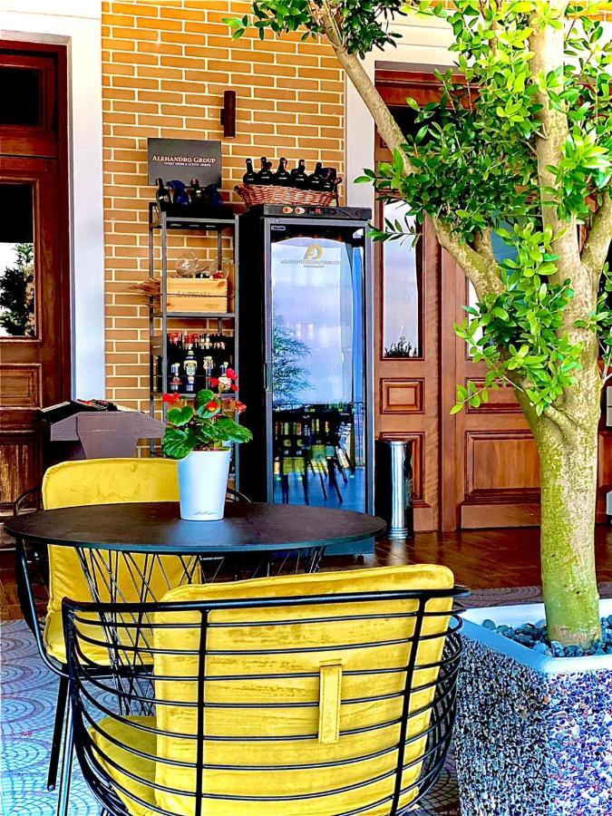 Ardenica Boutique Hotel Lushnjë Exteriör bild