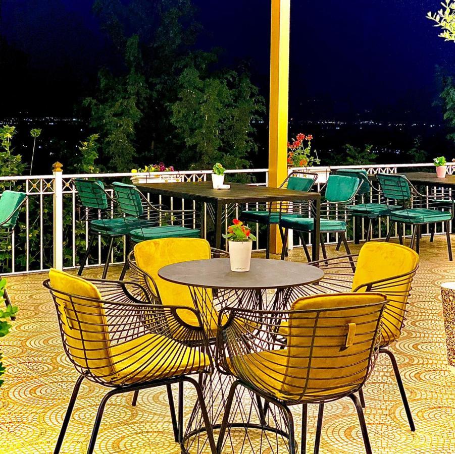 Ardenica Boutique Hotel Lushnjë Exteriör bild
