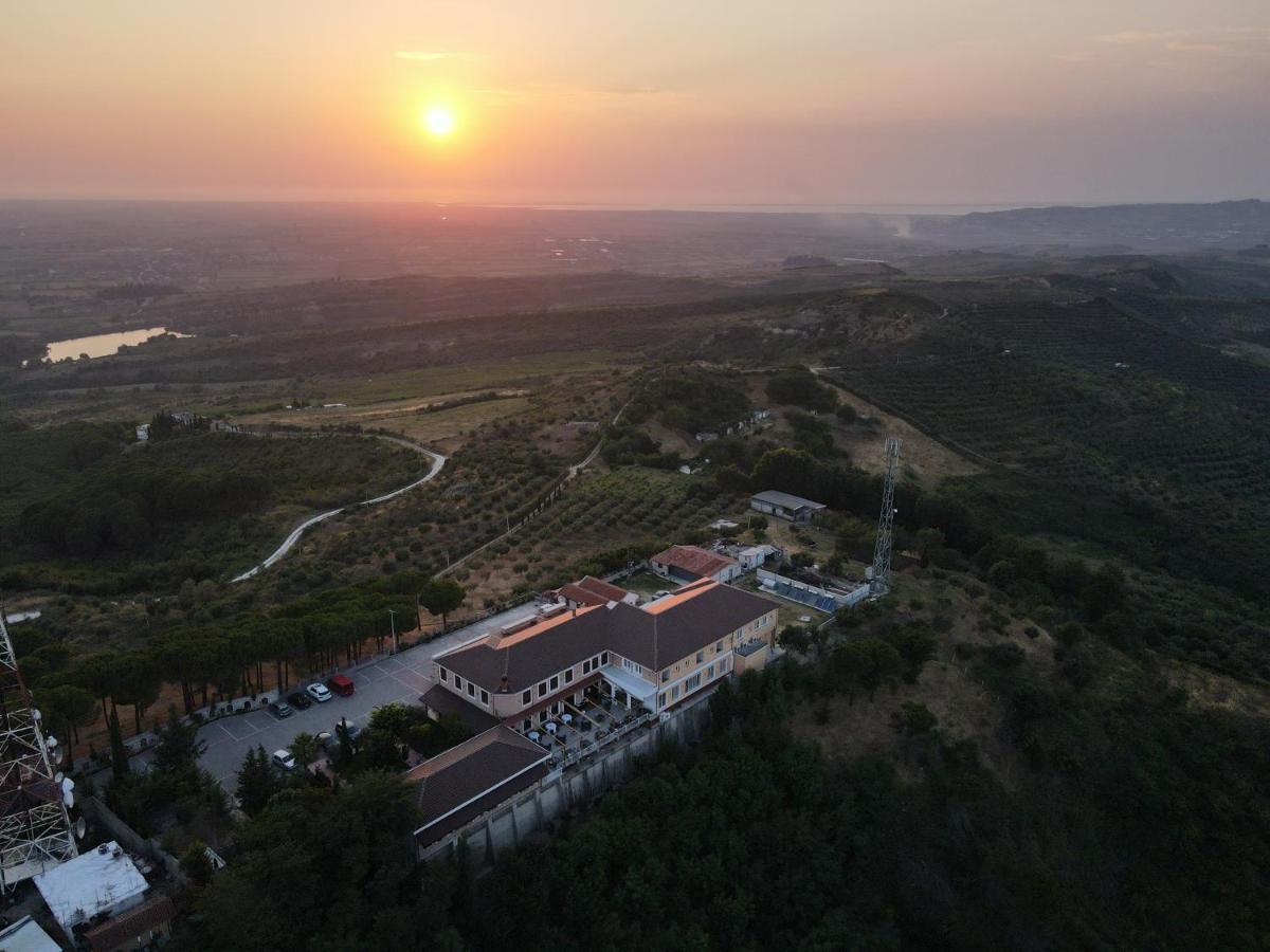 Ardenica Boutique Hotel Lushnjë Exteriör bild