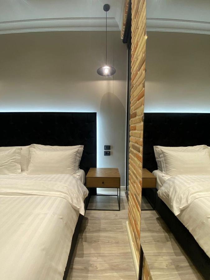 Ardenica Boutique Hotel Lushnjë Exteriör bild