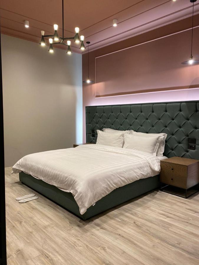 Ardenica Boutique Hotel Lushnjë Exteriör bild